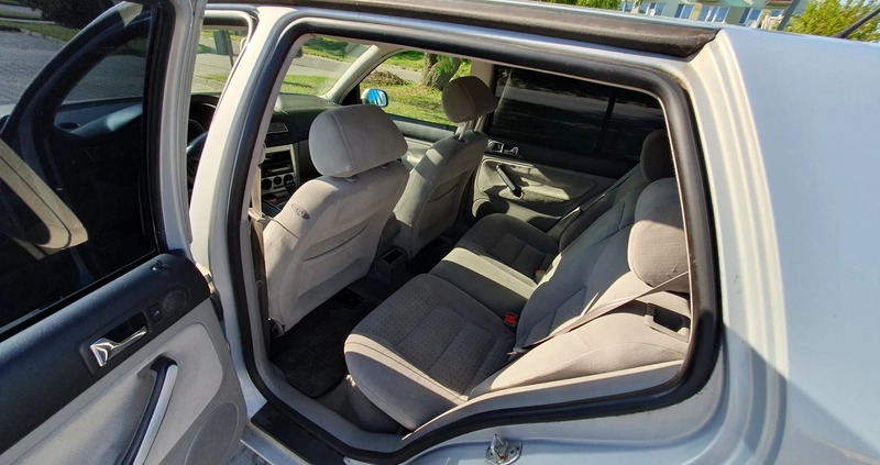 Volkswagen Golf cena 6500 przebieg: 245400, rok produkcji 2000 z Łomża małe 79